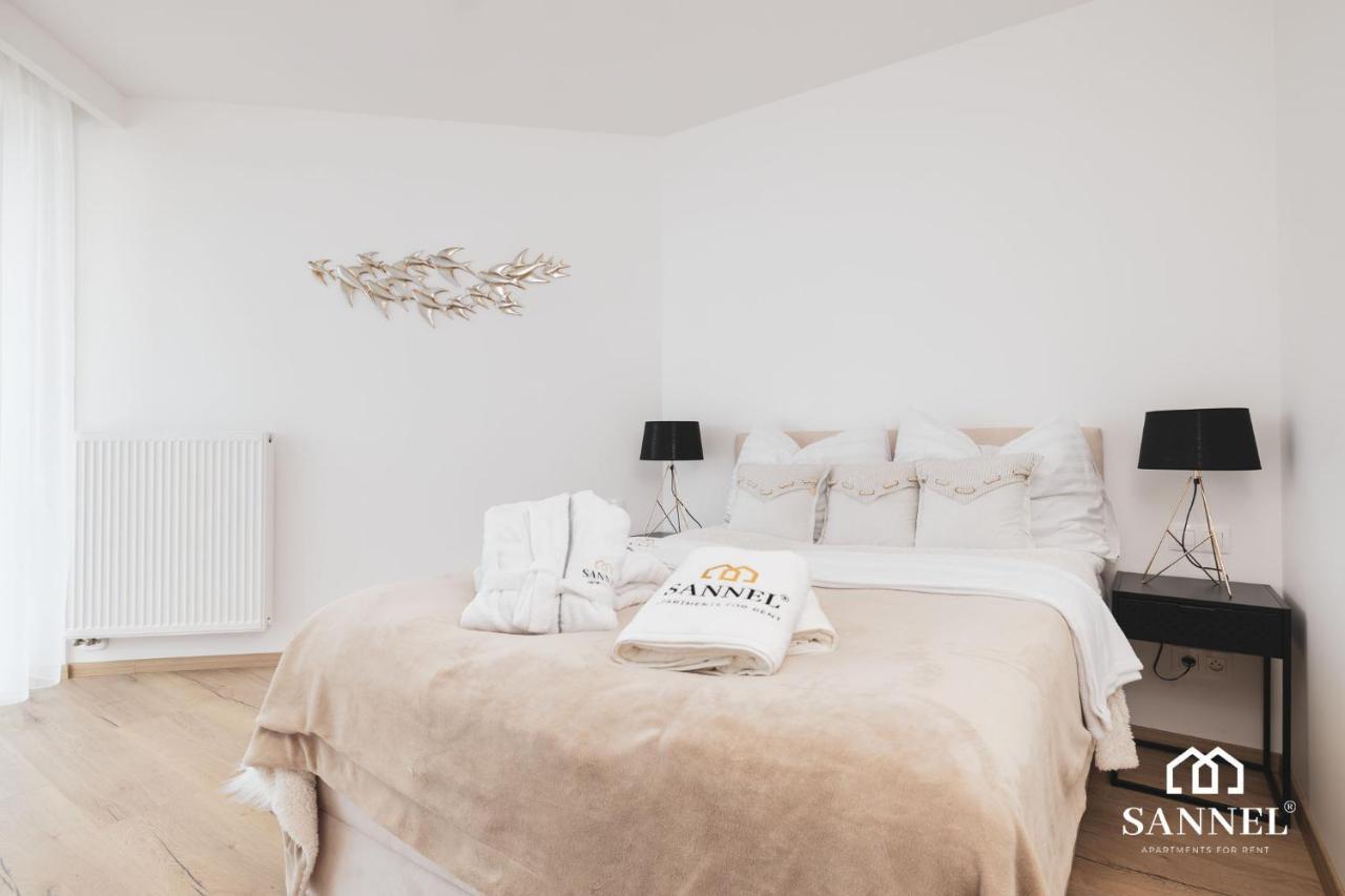Apartament Prestige Z Dostepem Do Basenow,Strefy Saun,Jacuzzi - Pinea Apartments Pobierowo-Sannel Apartments For Rent Екстериор снимка